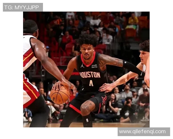 休斯顿火箭与迈阿密热火首播对决精彩回顾与赛后分析 休斯顿火箭与迈阿密热火首播对决精彩回顾与赛后分析