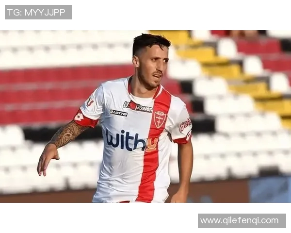 佩鲁贾主场迎战莱切双方争夺关键三分的激烈对决 佩鲁贾主场迎战莱切双方争夺关键三分的激烈对决